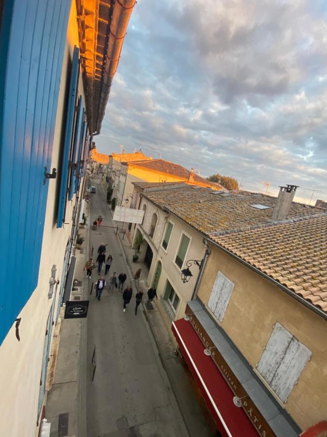 Loft Spacieux Au Coeur Des Remparts D'Aigues-Mortes Luaran gambar